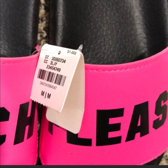 NWT Victoria’s Secret Slides PRICE IS FIRM - Picture 2 of 6